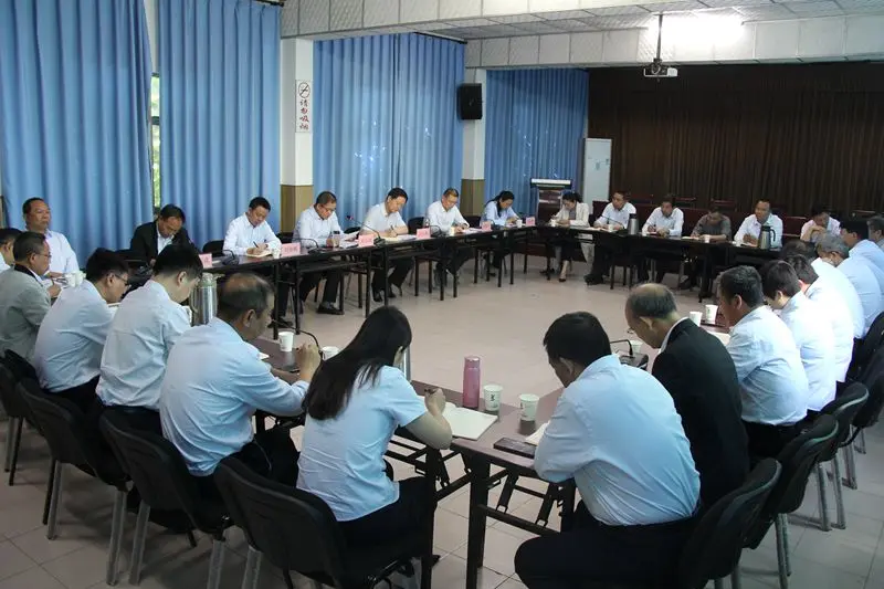 博農(nóng)集團(tuán)學(xué)習(xí)習(xí)近平總書記在廣西考察時(shí)的講話精神  傳達(dá)全市財(cái)政（國資）黨風(fēng)廉政建設(shè)工作會(huì)議精神